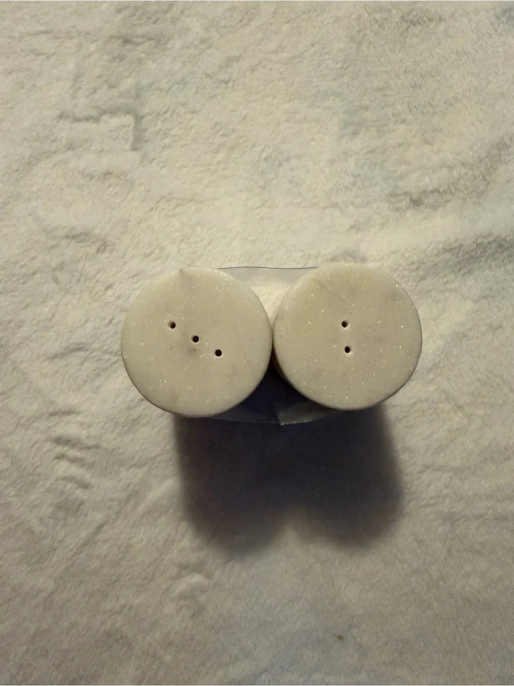 N/A pair white